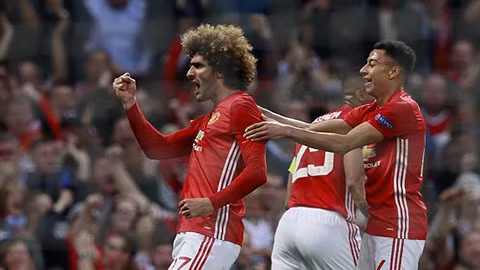 fellaini lap cong dua m u vao chung ket europa league