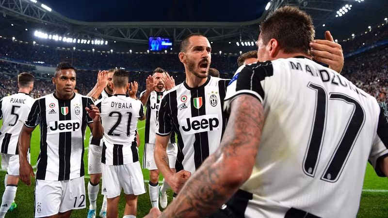 tung 2 nhat kiem chi mang juventus giai quyet monaco trong hiep mot