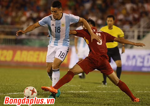 duc chinh toa sang trong tran u20 viet nam thua u20 argentina