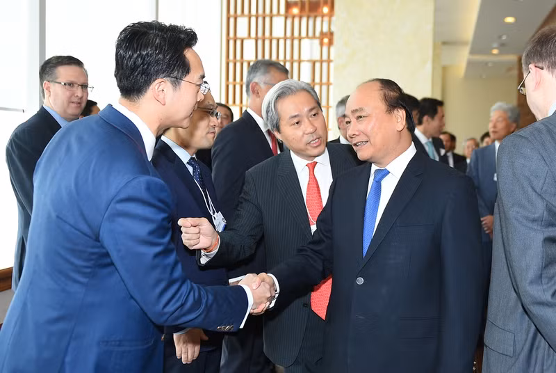 thu tuong toa dam voi cac tap doan thanh vien wef ve kinh te viet nam