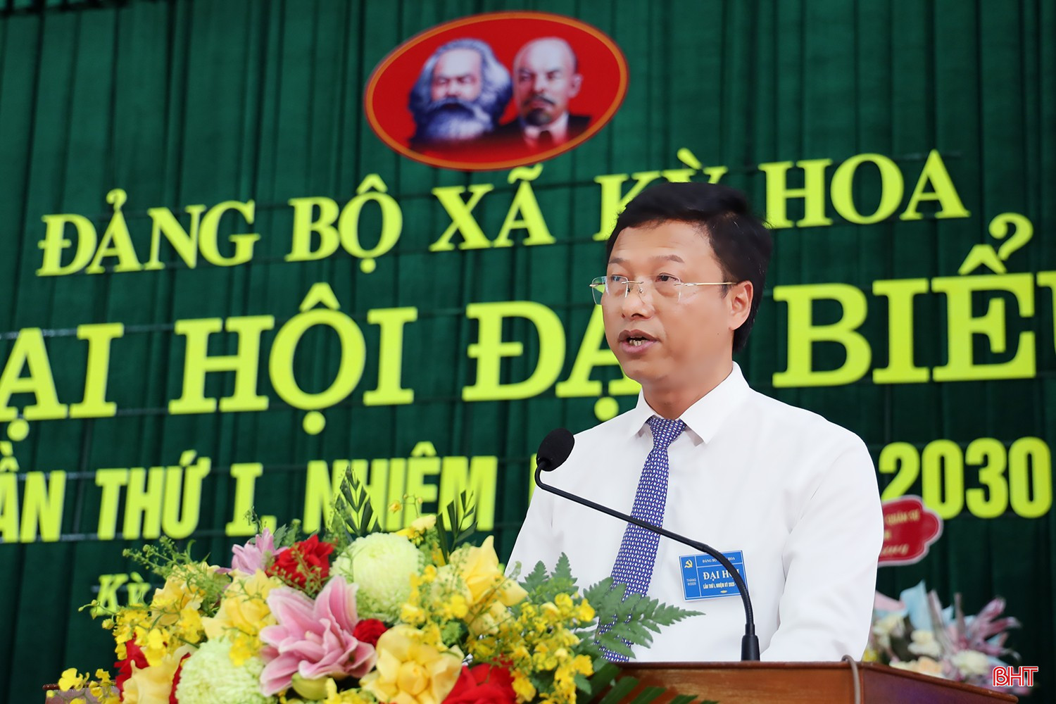 Đồng chí Phan Duy Vĩnh - Chánh Văn phòng Tỉnh ủy phát biểu chỉ đạo đại hội.