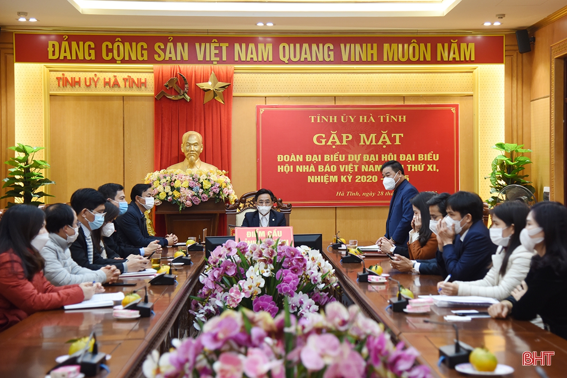 Tỉnh ủy Hà Tĩnh gặp mặt đoàn đại biểu dự Đại hội Hội Nhà báo Việt Nam lần thứ XI