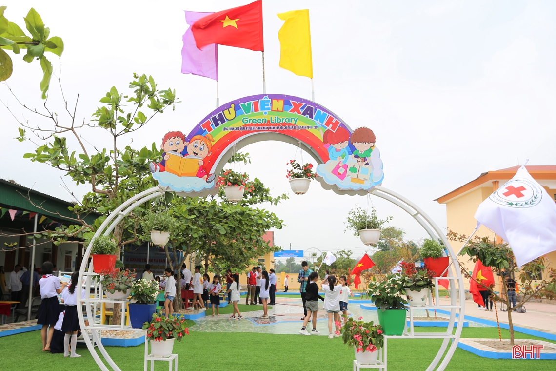 Thư viện xanh mô phỏng bản đồ Việt Nam đầu tiên ở Hà Tĩnh đi vào hoạt động