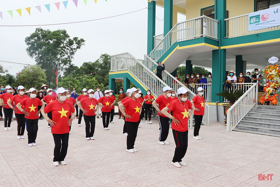Khánh thành Nhà văn hoá cộng đồng tránh lũ do BIDV tài trợ tại Cẩm Xuyên