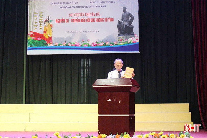 bqbht_br_hoat-dong-noi-chuyen-chuyen-de-nguyen-du-truyen-kieu-voi-que-huong-ha-tinh-tai-truong-thpt-nguyen-du.jpg
