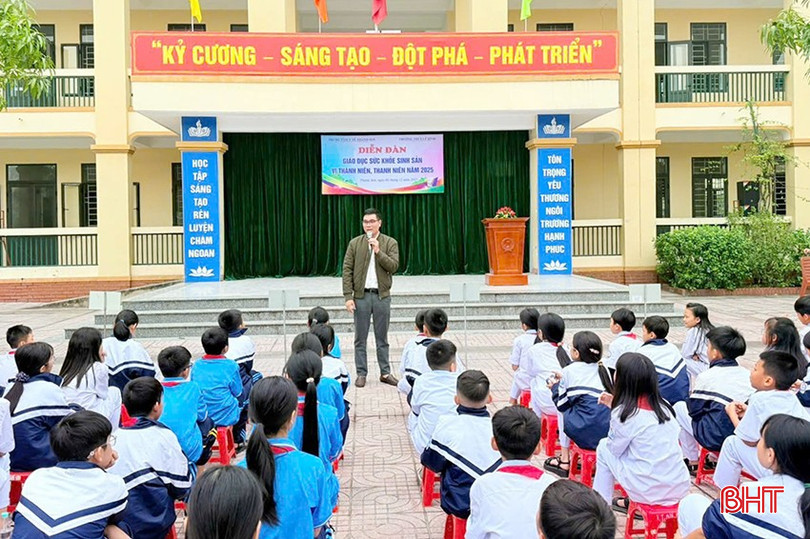 bqbht_br_hoat-dong-tu-van-suc-khoe-sinh-san-vi-thanh-nien-thuong-xuyen-duoc-to-chuc-tai-cac-truong-hoc-tren-dia-ban-tinh.jpg
