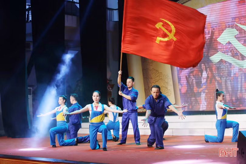 Nâng cao chất lượng nguồn nhân lực, đổi mới phương thức hoạt động Công đoàn Hà Tĩnh