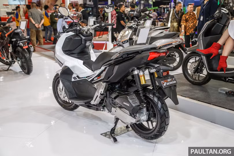 Xe ga địa hình Honda ADV 150 ra mắt, giá hơn 2.400 USD