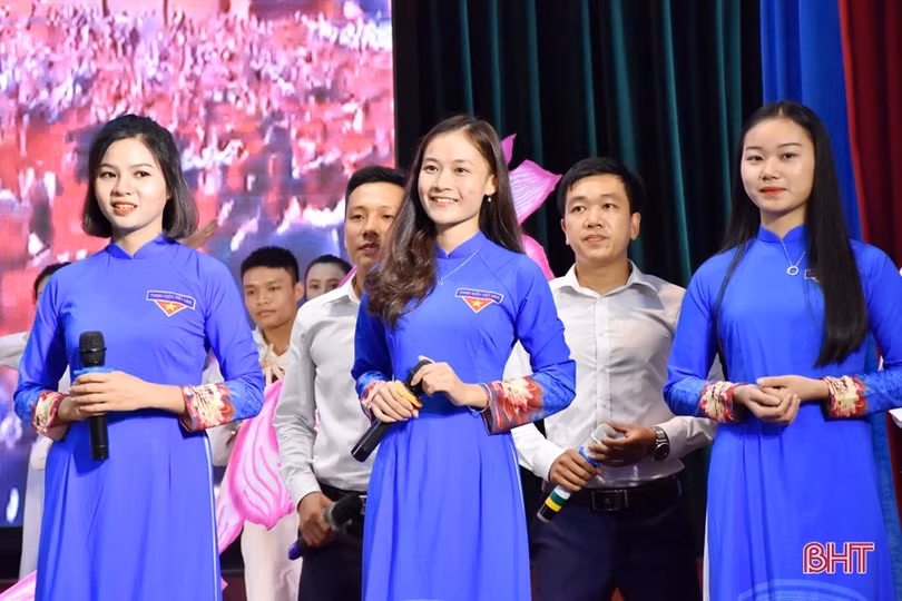 Huyện đoàn Kỳ Anh nhất Liên hoan Báo cáo viên, tuyên truyền viên và tuyên truyền ca khúc cách mạng