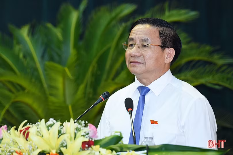 Phiên chất vấn: Giám đốc Sở TN-MT Hồ Huy Thành đăng đàn trả lời đầu tiên