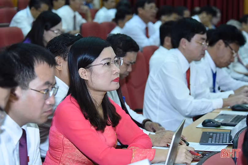 Ông Trần Tiến Hưng được bầu giữ chức Chủ tịch UBND tỉnh Hà Tĩnh