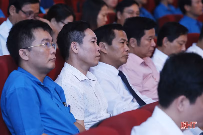 Hà Tĩnh long trọng kỷ niệm 90 năm ngày thành lập Công đoàn Việt Nam