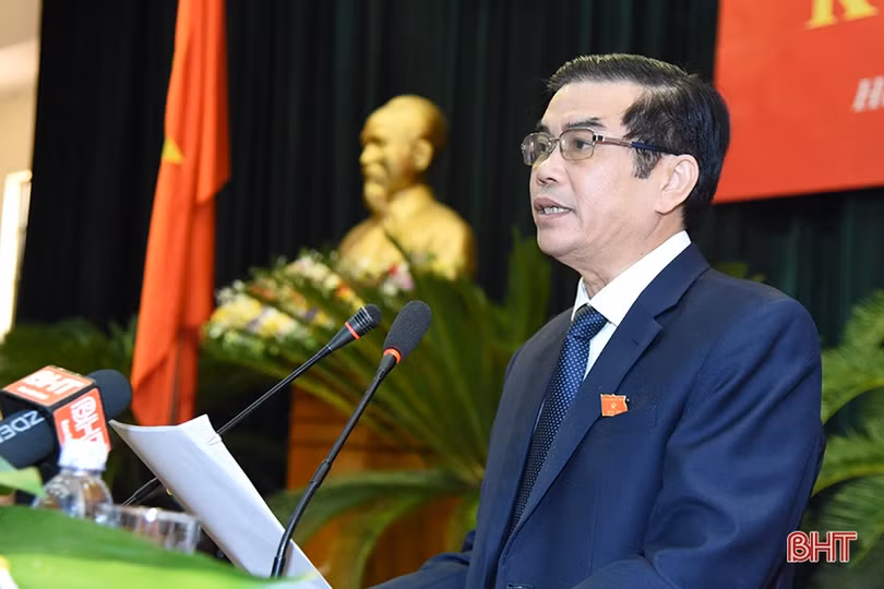 HĐND miễn nhiệm chức vụ Chủ tịch UBND tỉnh Hà Tĩnh đối với ông Đặng Quốc Khánh