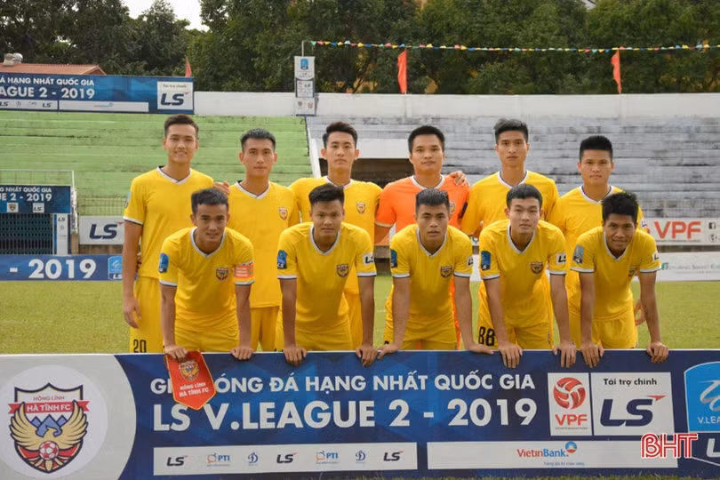 Hồng Lĩnh Hà Tĩnh thắng đẹp Đắk Lắk với tỷ số 2 - 0