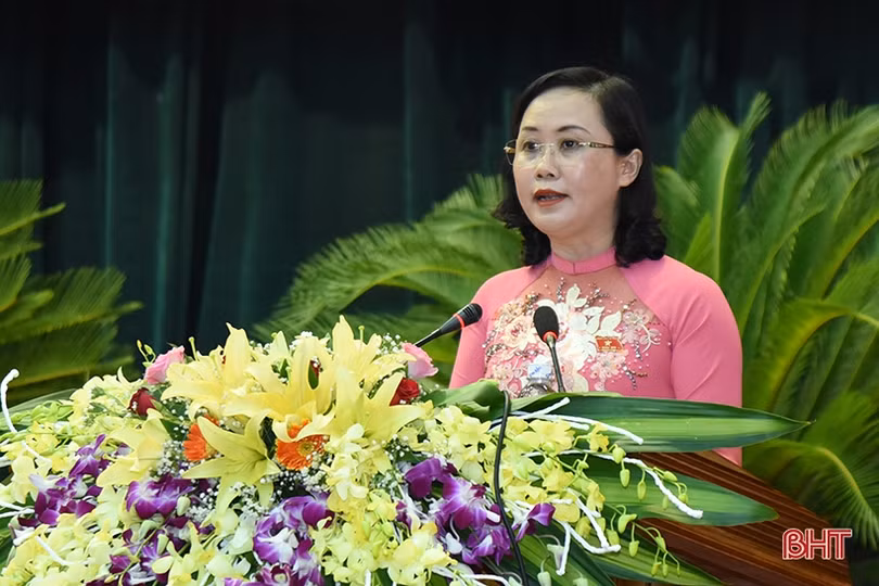 HĐND tỉnh nghe các tờ trình, đề án và trả lời kiến nghị của cử tri gửi đến kỳ họp