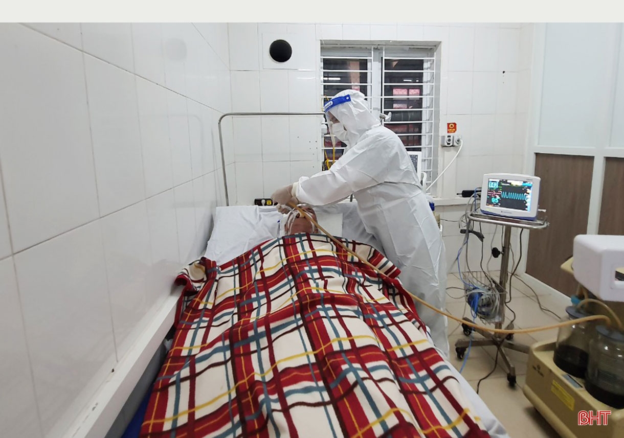 Bác sỹ rời cơ sở y tế công và thách thức về bài toán nhân lực (Bài 2): Thu nhập thấp có là lý do chính khiến bác sỹ “nhảy việc”?
