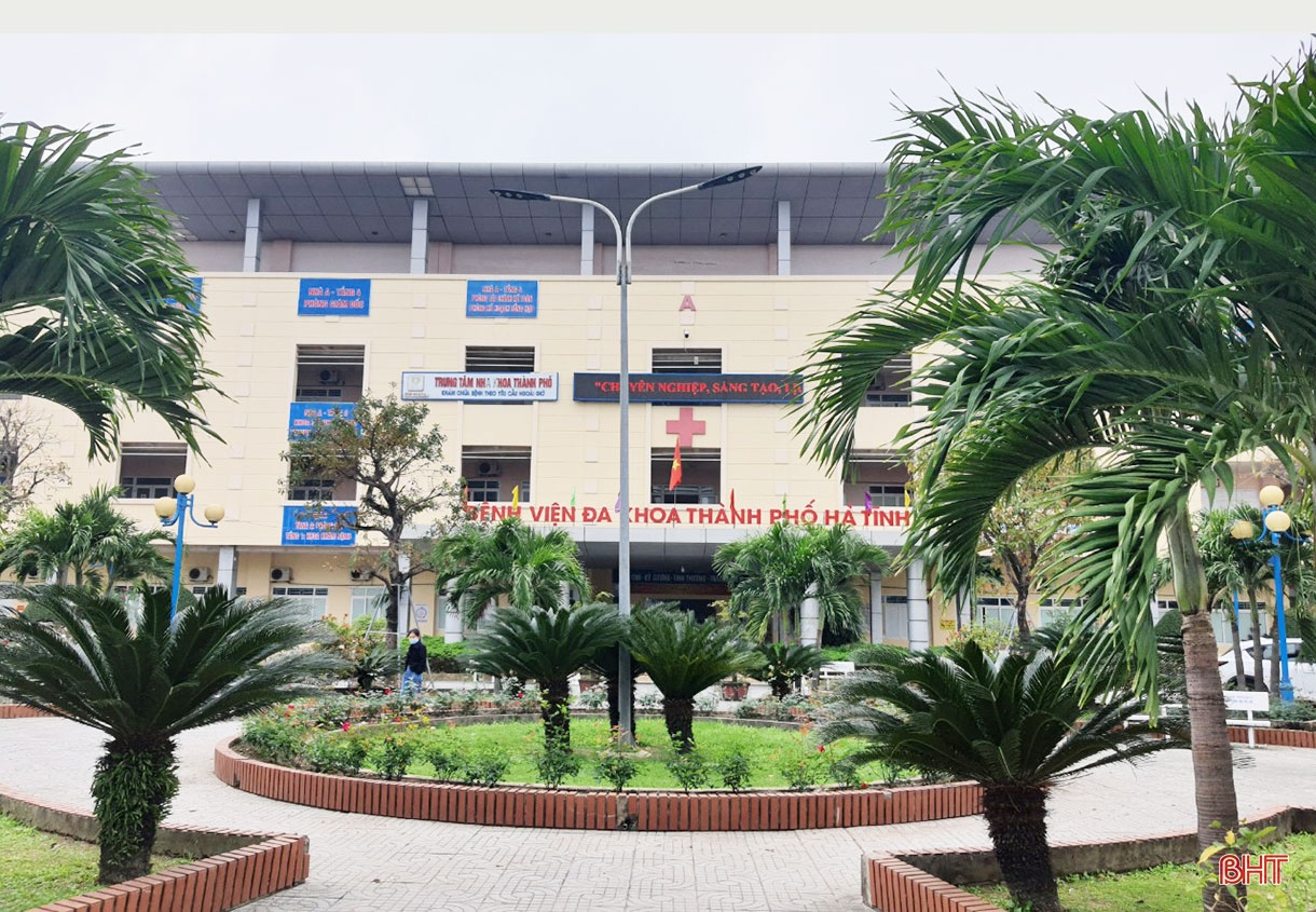 Bác sỹ rời cơ sở y tế công và thách thức về bài toán nhân lực (Bài 2): Thu nhập thấp có là lý do chính khiến bác sỹ “nhảy việc”?