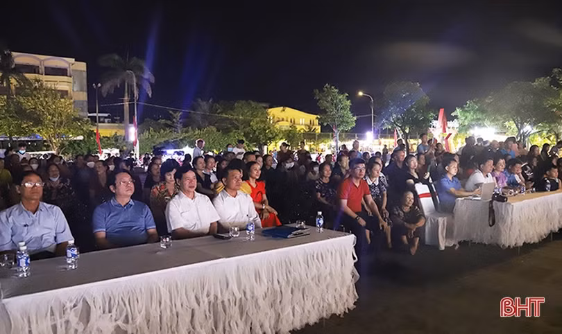 Cẩm Xuyên ra mắt CLB các nghệ nhân dân ca ví, giặm Nghệ Tĩnh