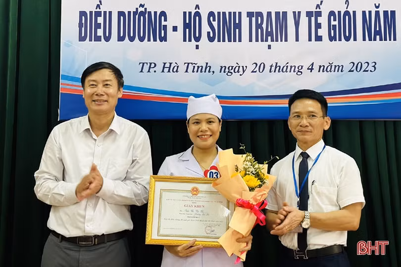 800 cán bộ trạm y tế sôi nổi tham gia hội thi điều dưỡng, hộ sinh giỏi
