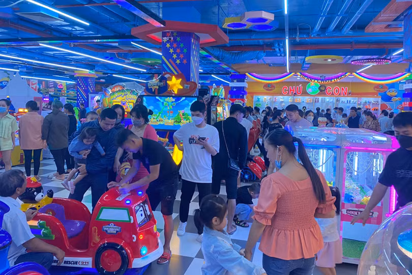 Cùng Vincom “Sạc đầy cảm hứng” đón hè sang tràn hứng khởi
