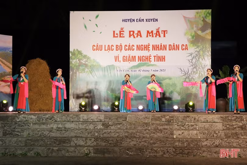 Cẩm Xuyên ra mắt CLB các nghệ nhân dân ca ví, giặm Nghệ Tĩnh