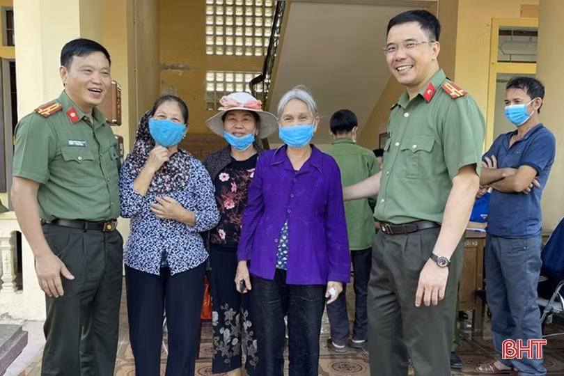 Giám đốc Công an Hà Tĩnh động viên lực lượng làm nhiệm vụ Đề án 06