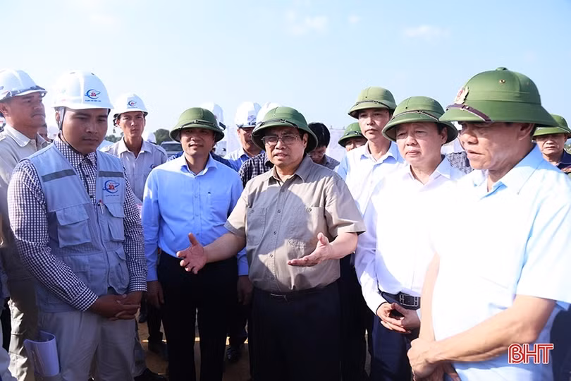 Đẩy nhanh tiến độ thi công dự án cao tốc Bắc - Nam qua Hà Tĩnh