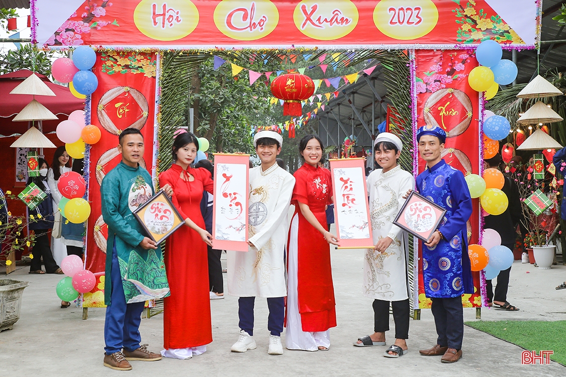 “Cho chữ” ngày xuân 