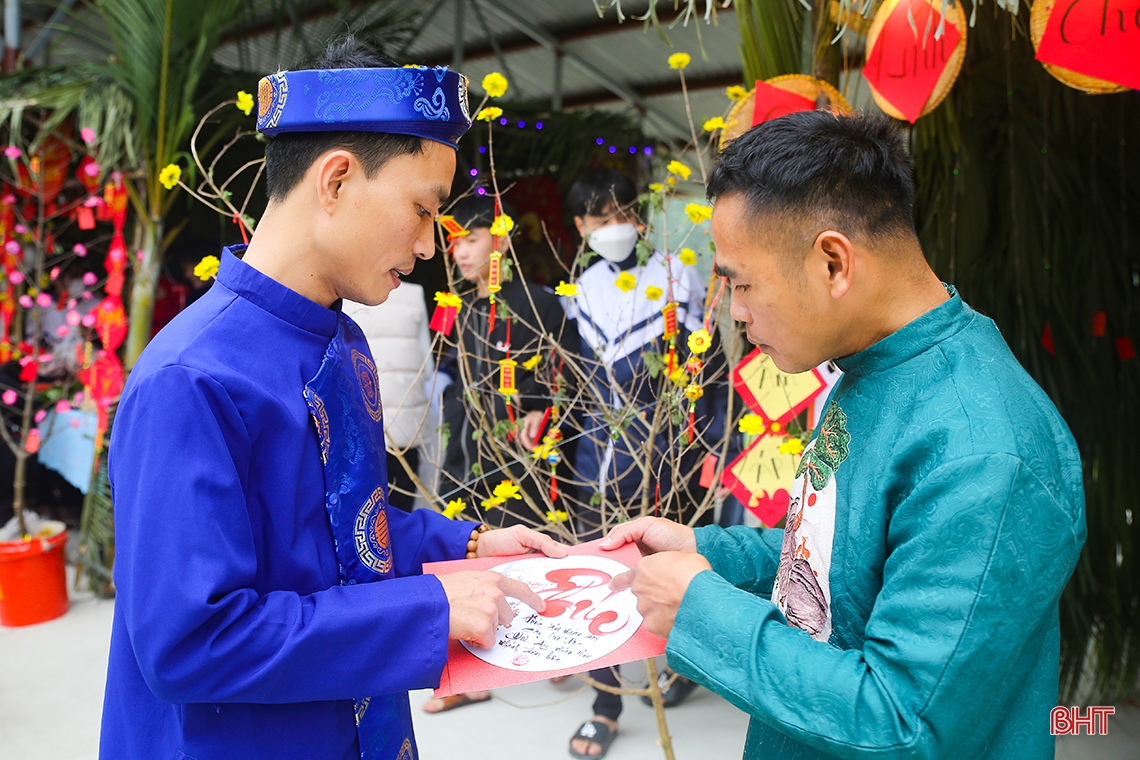 “Cho chữ” ngày xuân 