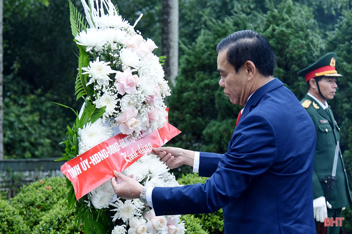 Phát huy truyền thống, khắc phục khó khăn, xây dựng Hà Tĩnh ngày càng phát triển