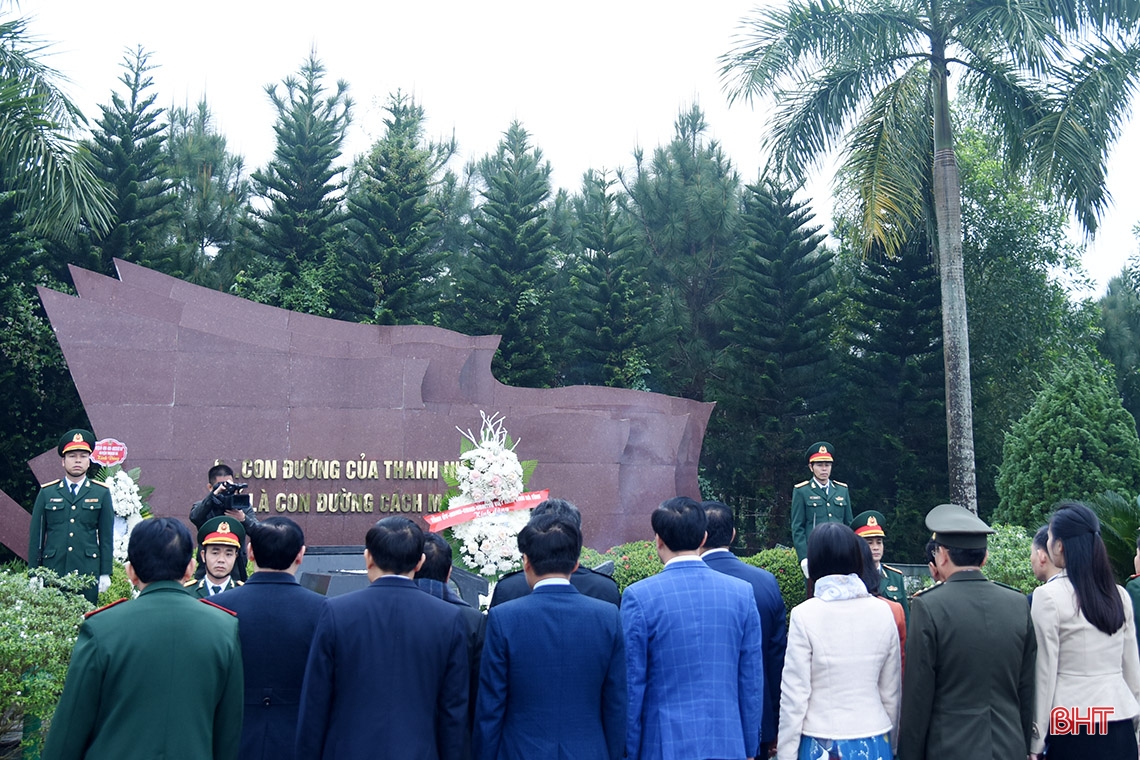 Phát huy truyền thống, khắc phục khó khăn, xây dựng Hà Tĩnh ngày càng phát triển