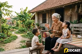 Podcast tản văn: Xôn xao tháng Bảy