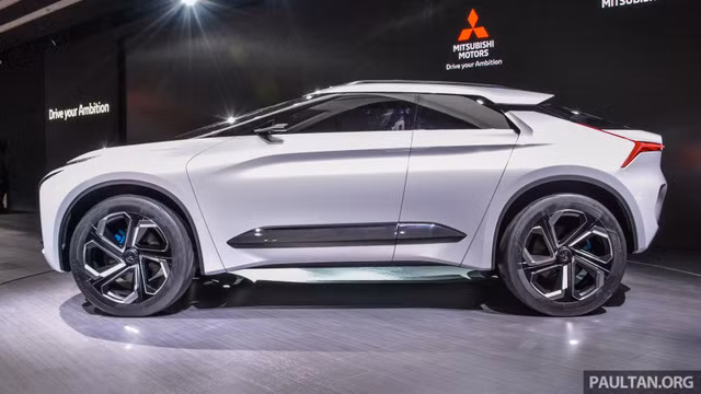 suv cong nghe cao mitsubishi e evolution concept duoc ven man
