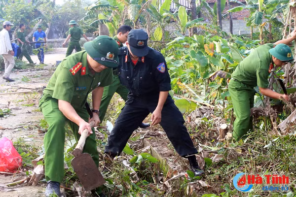 thanh nien cong an ha tinh giup dan xay dung nong thon moi