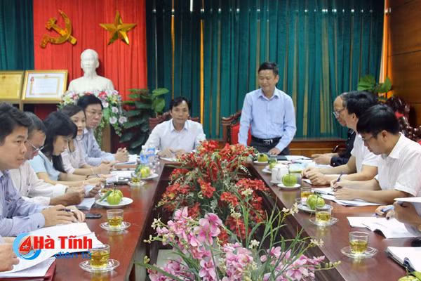 co chuong trinh dao tao trung cap ly luan chinh tri phu hop tung doi tuong