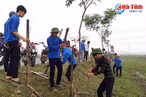 hon 2 000 dvtn ha tinh ho tro cac xa ve dich nong thon moi