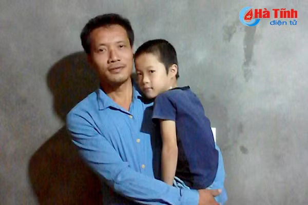 video mot nam ngay ve cua 2 thuyen vien ha tinh bi cuop bien bat giu