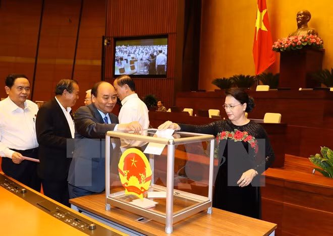 quoc hoi bo phieu phe chuan bo nhiem hai thanh vien chinh phu