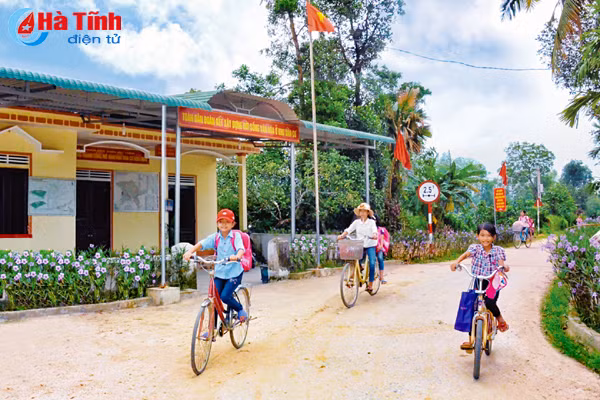 phat trien chi bo vung giao o ha tinh chuyen ve nhung nguoi nhom lua