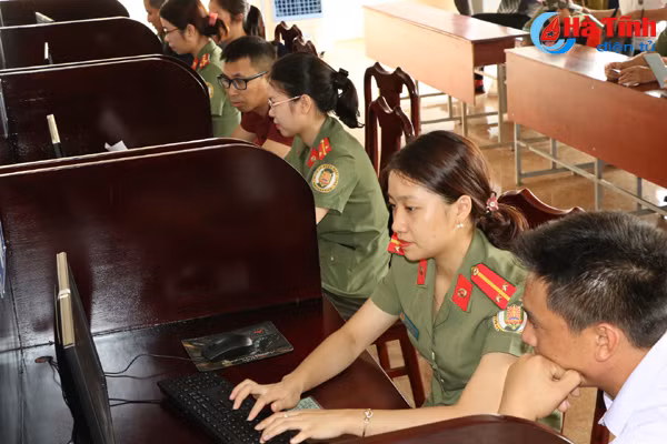 quan ly cu tru cap ho chieu qua mang dan hai long co moi giai tan