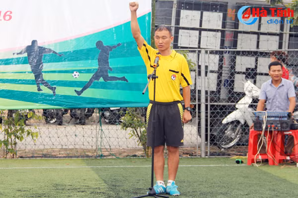 chuyen nghe nhung ong vua san co o ha tinh