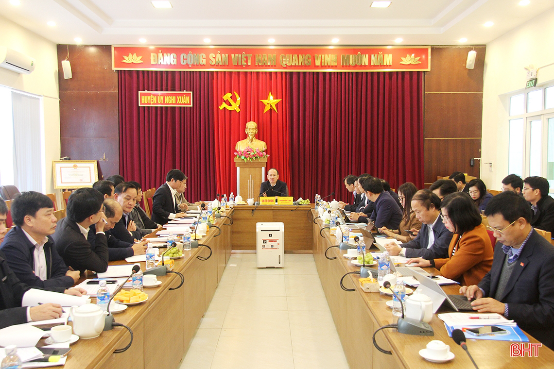 Lãnh đạo tỉnh dự hội nghị kiểm điểm tập thể, cá nhân lãnh đạo, quản lý huyện Nghi Xuân năm 2022