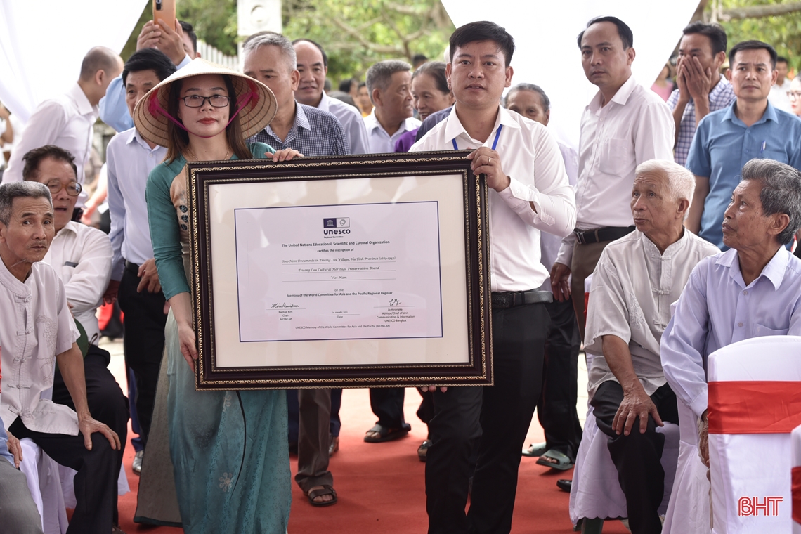 Hà Tĩnh kỷ niệm năm sinh 3 danh nhân dòng họ Nguyễn Huy và đón nhận di sản tư liệu thế giới “Văn bản Hán Nôm làng Trường Lưu”