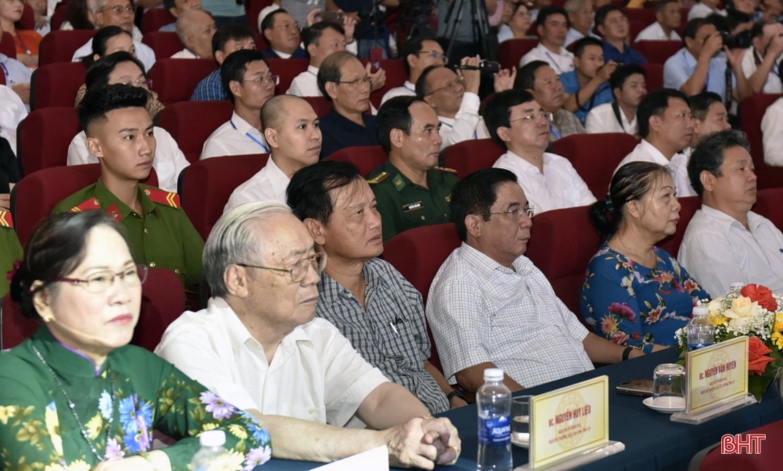 Hà Tĩnh kỷ niệm năm sinh 3 danh nhân dòng họ Nguyễn Huy và đón nhận di sản tư liệu thế giới “Văn bản Hán Nôm làng Trường Lưu”