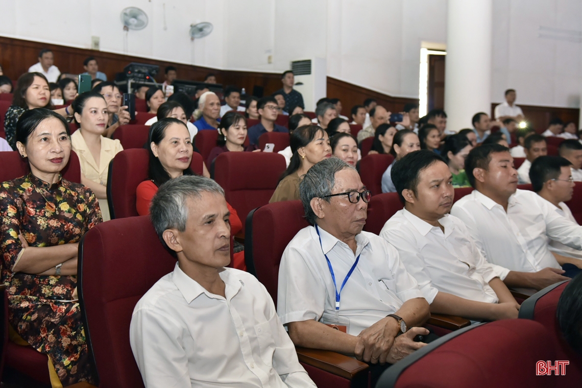 Hà Tĩnh kỷ niệm năm sinh 3 danh nhân dòng họ Nguyễn Huy và đón nhận di sản tư liệu thế giới “Văn bản Hán Nôm làng Trường Lưu”