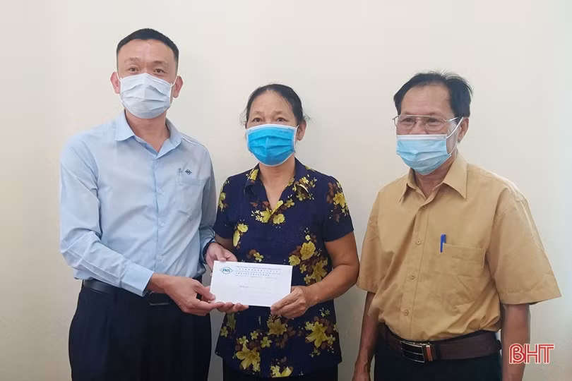 Formosa Hà Tĩnh ủng hộ TX Kỳ Anh 1 tỷ đồng phòng, chống dịch COVID-19