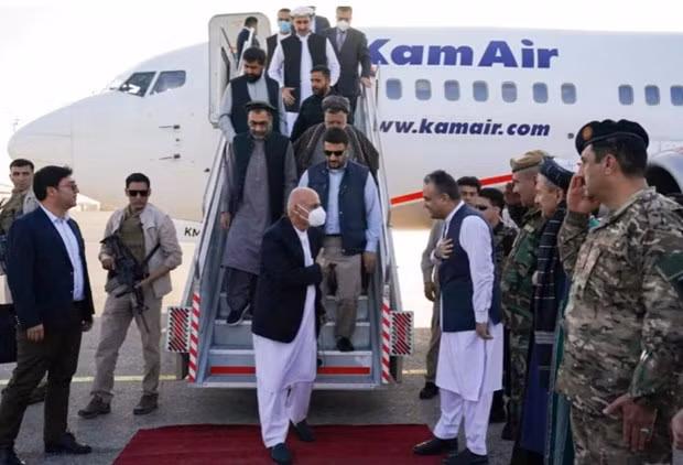 Tổng thống Afghanistan tập hợp lực lượng, đối phó các tay súng Taliban