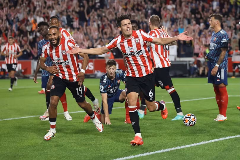 Pháo thủ thua bạc nhược trước tân binh Brentford