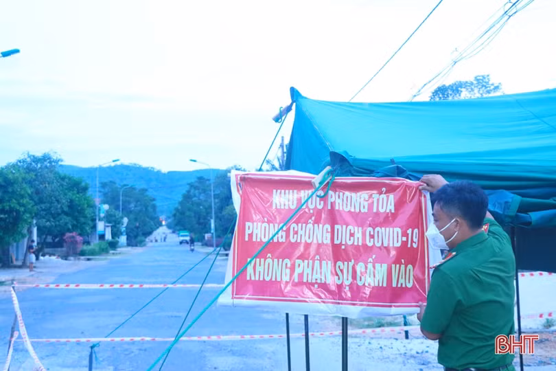 Huyện Kỳ Anh cách ly tạm thời thêm 1 thôn với 399 hộ dân