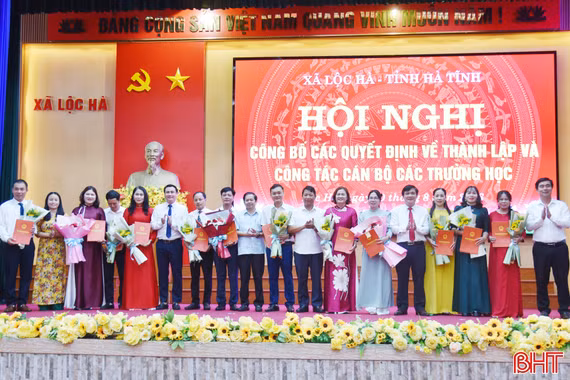  Các địa phương ở Hà Tĩnh công bố sắp xếp trường học, bổ nhiệm cán bộ quản lý
